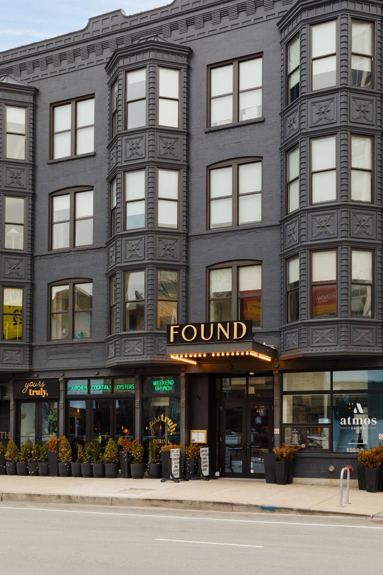 Found Hotel Chicago River North Exterior photo
